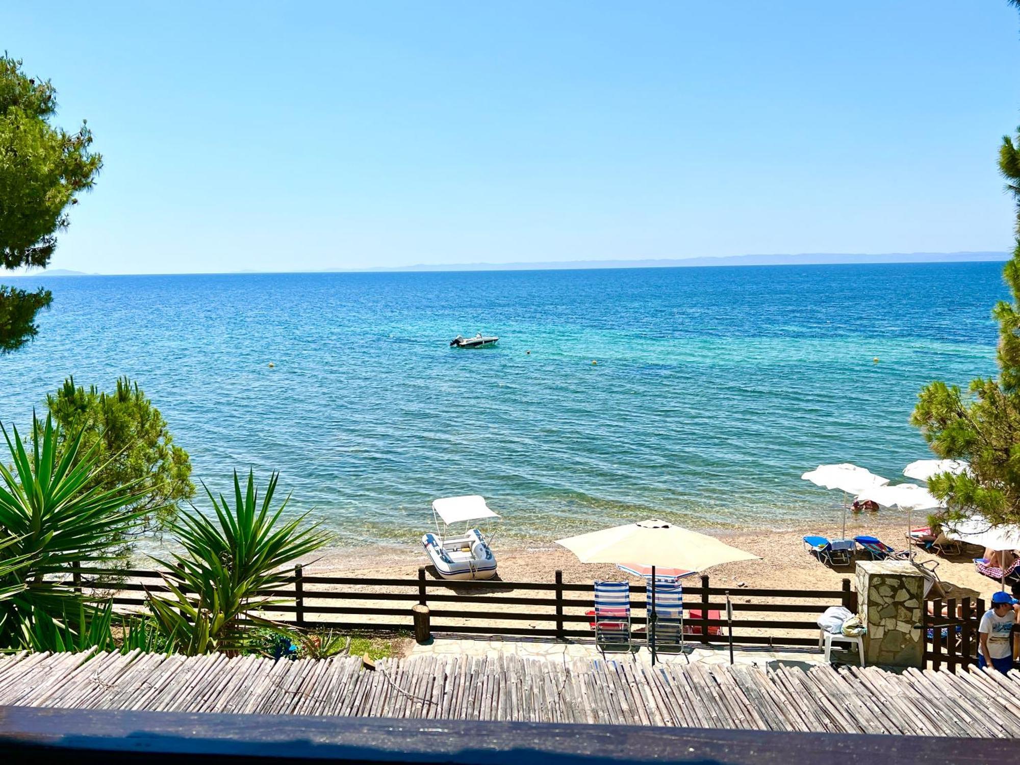 Апартаменты The House By The Sea Метаморфоси Экстерьер фото